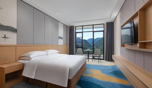 Deluxe Room, 1 King Bed, Non Smoking