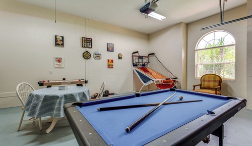 House (5 Bedrooms)