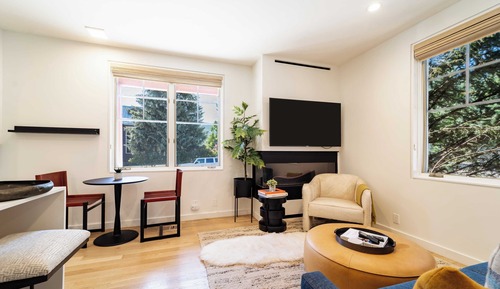 House (1 Bedroom)
