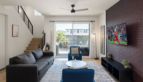 House (2 Bedrooms)