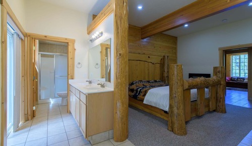 House, Multiple Beds, Patio, Mountain View (Therriault Pass Sanctuary)