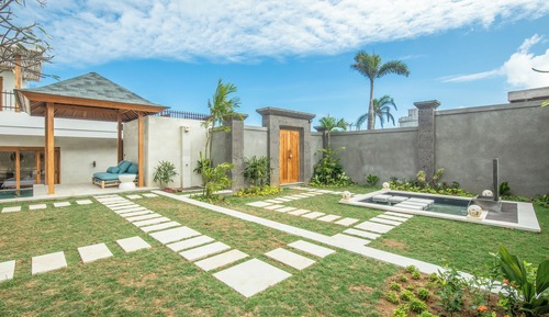 Villa (6 Bedrooms)