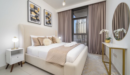 Luxury Apartment, 1 Bedroom, Balcony, City View