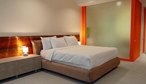 Studio Suite, Balcony, City View