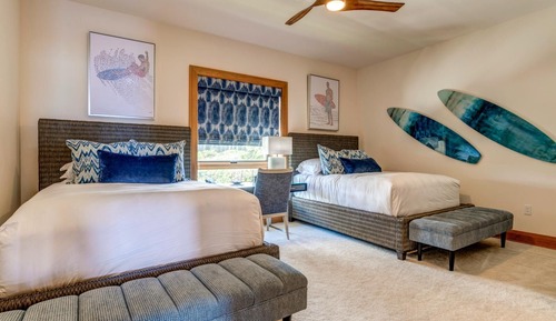 Condo (6 Bedrooms)