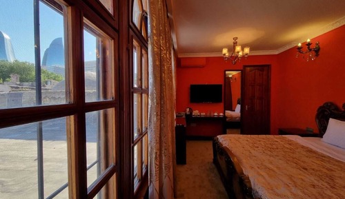 Deluxe Double Room, 1 King Bed, Non Smoking, City View