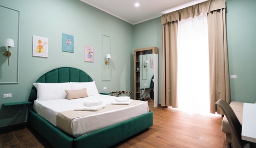 Deluxe Room, Balcony, City View