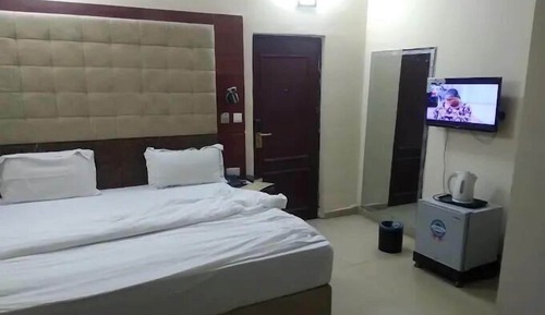 Deluxe Room, Balcony, City View