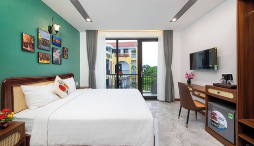 Deluxe Double Room, Balcony, Pool View