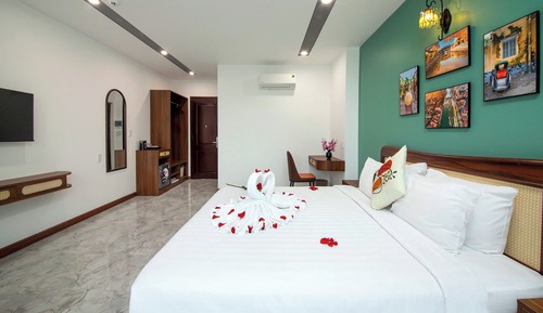 Luxury Double Room, Balcony, Garden View
