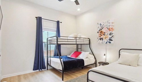 Apartment (3 Bedrooms)