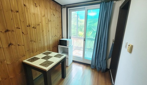 Basic Room, 1 Bedroom (C101  (Private BBQ / Duplex))
