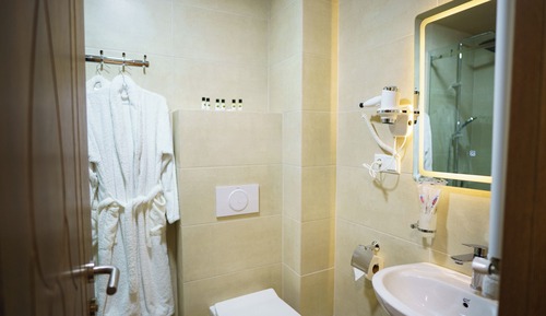 Comfort Twin Room, Courtyard View