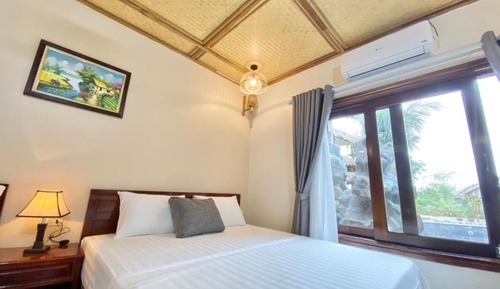 Deluxe Bungalow