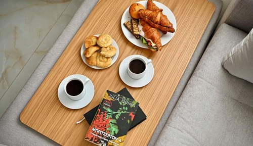 Three Bedroom Apartment with Sea View