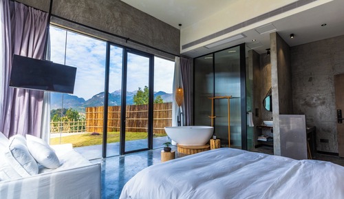 Classic Double Room, Garden View