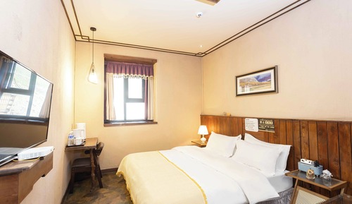 Deluxe Double Room, Hill View