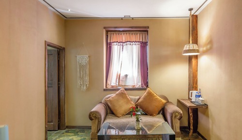 Family Suite, Hill View