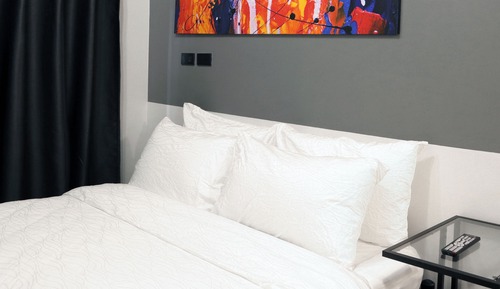 Deluxe Queen Room