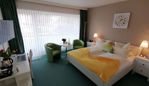 Classic Double Room, Private Bathroom, Partial Sea View