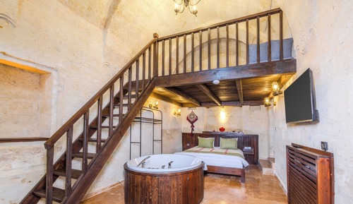 Family Twin Room