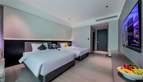 Exclusive Twin Room, Pool View
