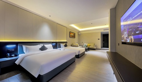 Family Suite, Pool View
