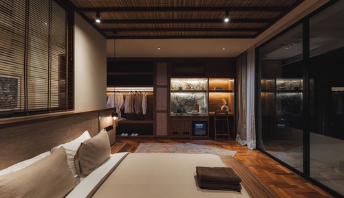 Business Penthouse