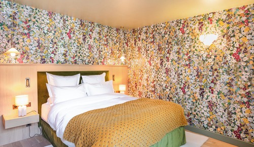 DEGAS - Deluxe Double Room