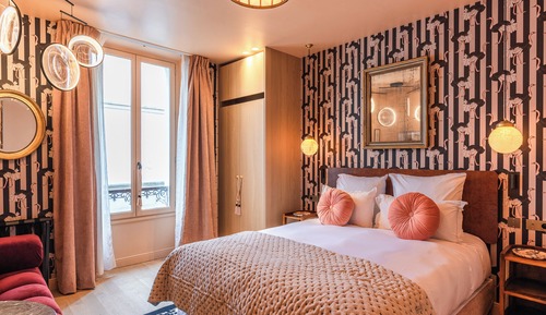 MORISOT - Deluxe Studio