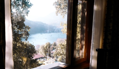 Khumani, Lake View