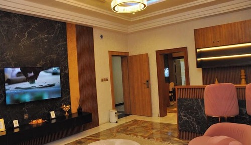 Deluxe Apartment, Balcony, City View