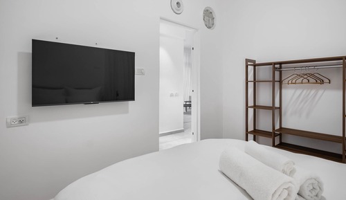 Luxury Apartment, 2 Bedrooms, Balcony