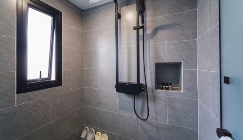 Design Twin Room