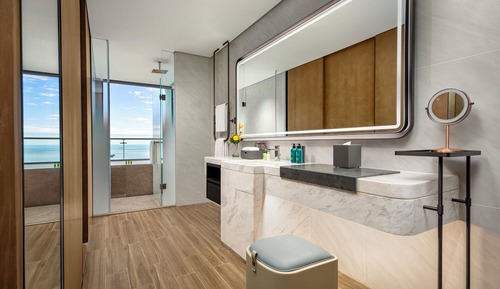 1 King Standard Ocean View