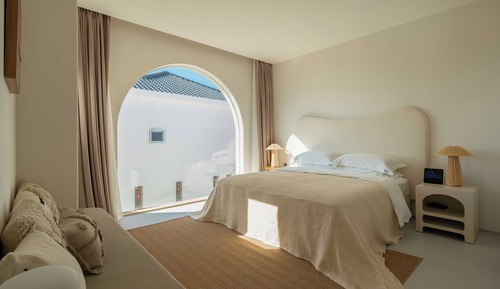 Comfort Double Room, 1 Queen Bed, Partial Ocean View