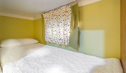 Basic Room, 1 Bedroom (Caravan2(Private BBQ))