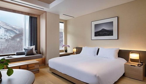 Deluxe Double Room, Balcony, Mountain View