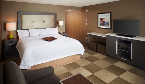 Room, 1 King Bed with Sofa bed, Non Smoking