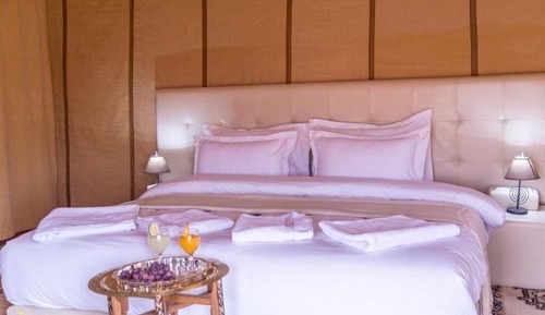 Deluxe Double Room, Desert View