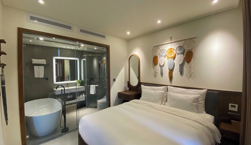Deluxe Studio, Balcony, Garden View
