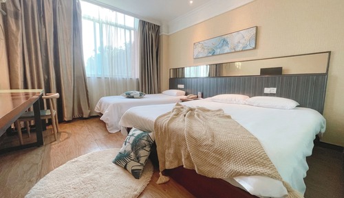 Comfort Triple Room