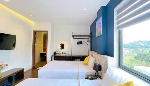 Deluxe Triple Room, City View