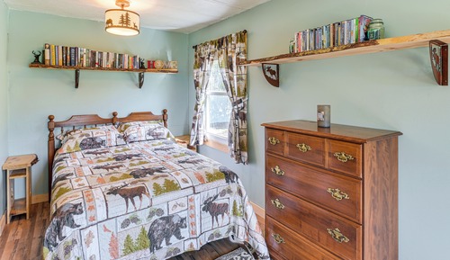 House (2 Bedrooms)
