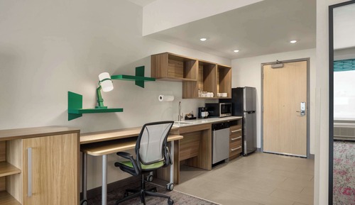 Studio, 2 Queen Beds, Accessible (Hearing)