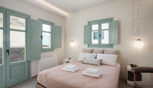 Romantic Villa, City View
