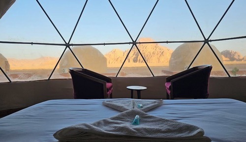 Deluxe Triple Room, Balcony, Desert View