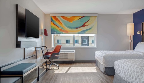 Room, 2 Queen Beds, Accessible, Bathtub