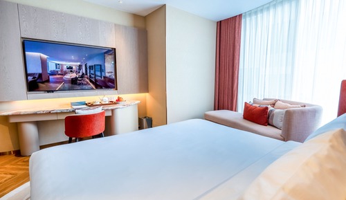 Junior Suite City View