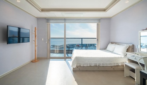 Basic Room, 1 Bedroom (Room 201)